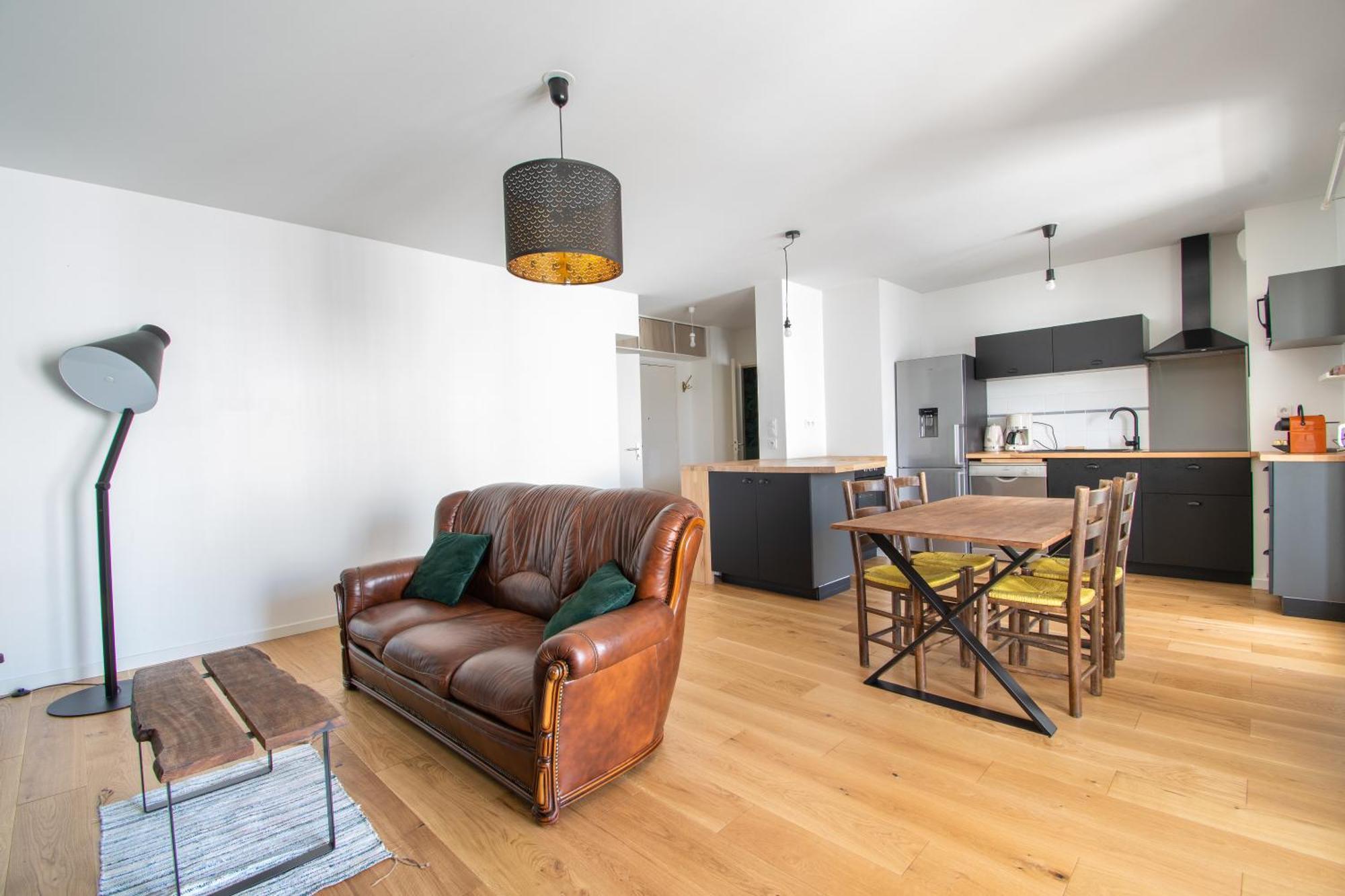 Cosy T2 De 50 M² Centre-Ville Avec Garage & Balcon Нант Екстериор снимка